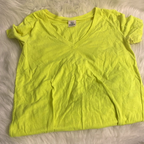 PINK v-neck shirt - Picture 1 of 1